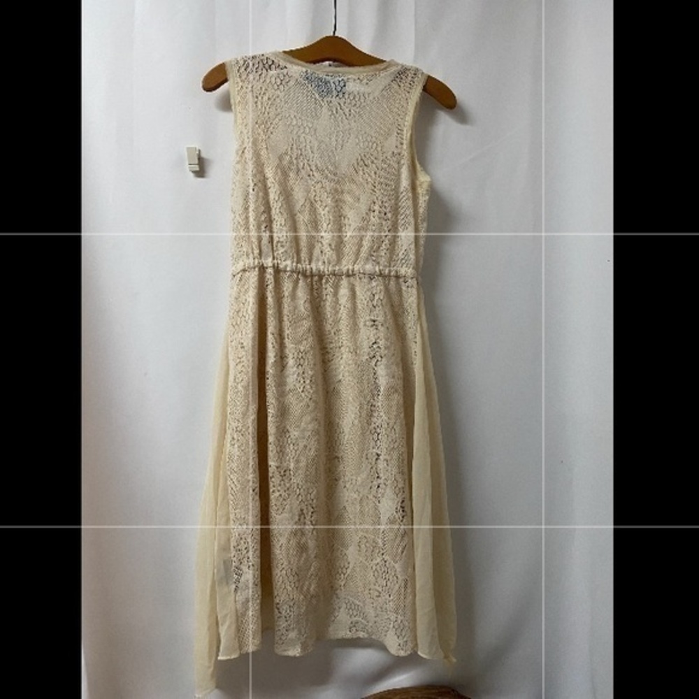 Vera Wang lace summer dress sz X Sm. Light weight. 100% polyester (D-12) - Picture 3 of 6